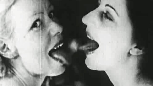 انجمن بدون ثبت نام  اوج در دهان زیبا ژان سیکس در خواب تیلور