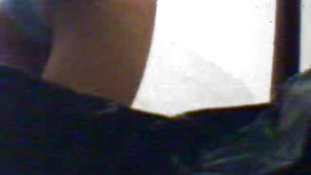 انجمن بدون ثبت نام  اوا مایرز sexخواب استمناء در جوراب ساق بلند سیاه و سفید